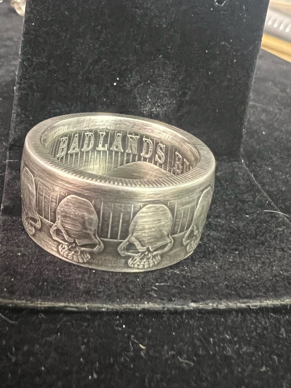 .999 BADLANDS BULLION 1oz RING. COIN RING - Picture 4 of 12
